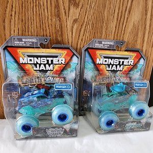 Monster Jam Earth VS Surf  Walmart Exclusive Diecast Monster Trucks Lot
